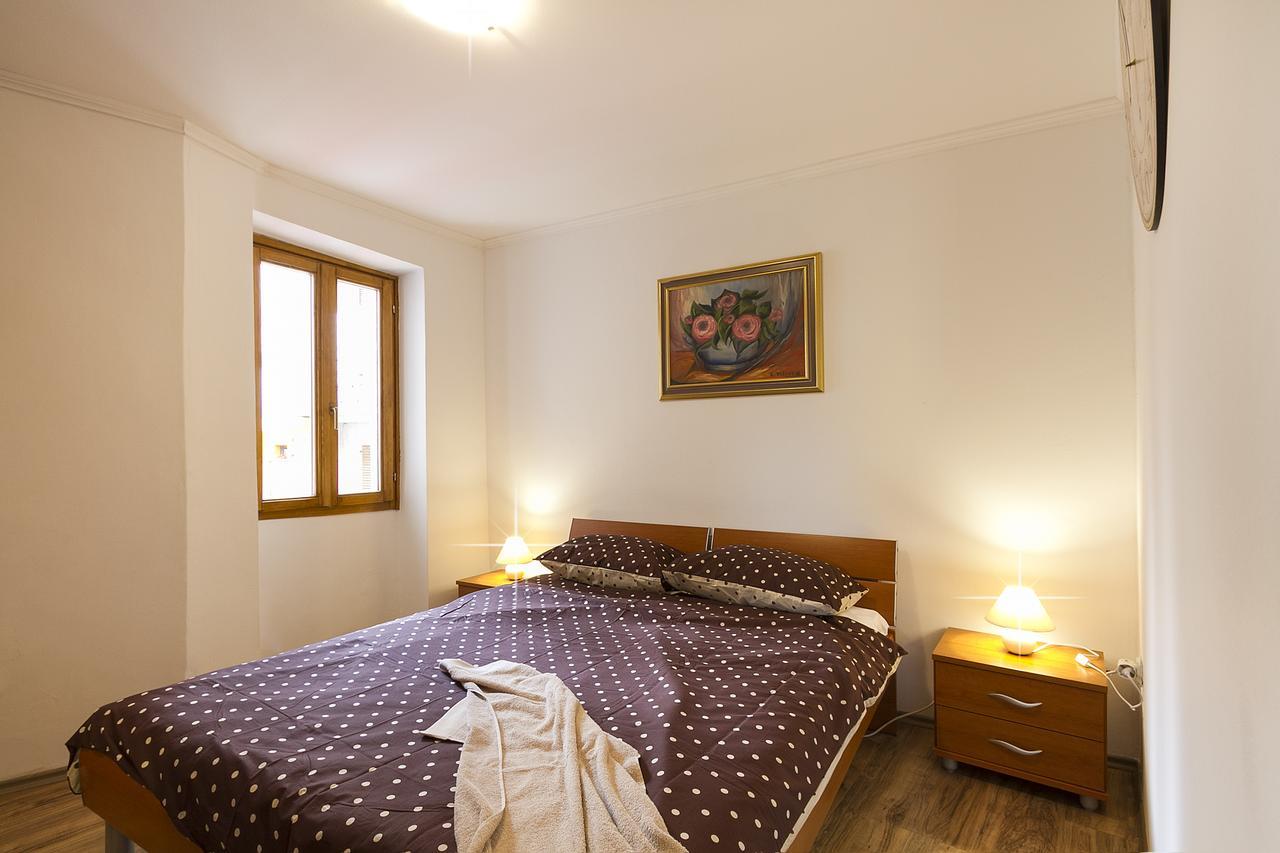 Apartment Nino 로비니 객실 사진